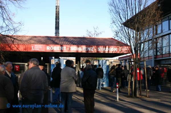 Robert-Schlienz-Stadion - Stuttgart-Bad Cannstatt