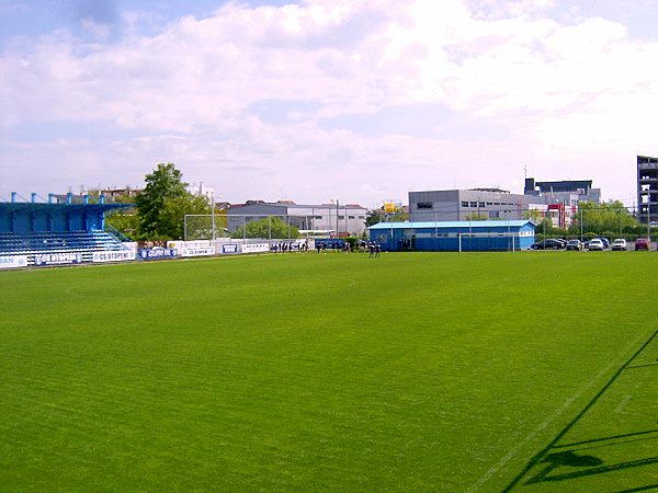 Stadionul Otopeni - Otopeni