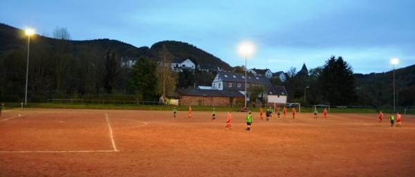 Sportplatz im Ahrknick - Hönningen/Ahr