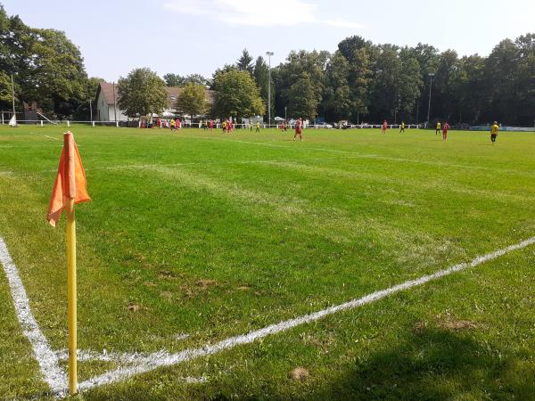 Sportplatz am Kapuzinerhölzl - München-Neuhausen