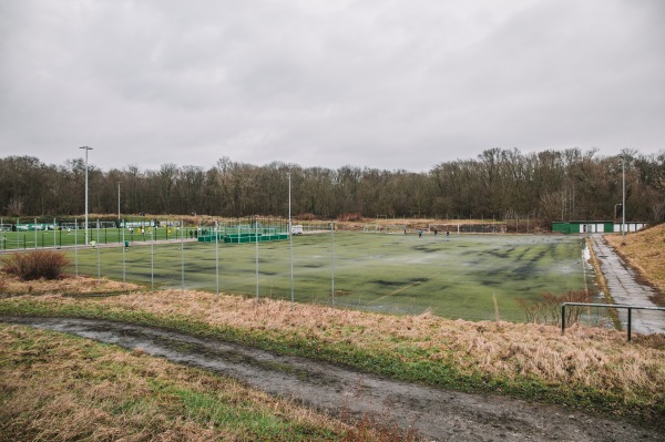 Alfred-Kunze-Sportpark Platz 4 - Leipzig-Leutzsch