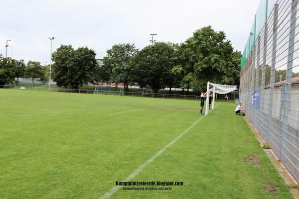 Bezirkssportanlage NeckarPark PSV-Stadion Nebenplatz - Stuttgart-Bad Cannstatt