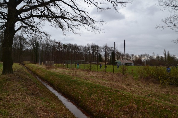 Sportanlage Unter den Eichen B-Platz - Parsau