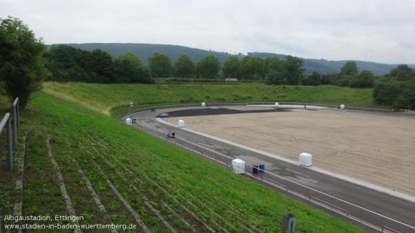 Hans-Bretz-Stadion im Sportpark Ettlingen - Ettlingen