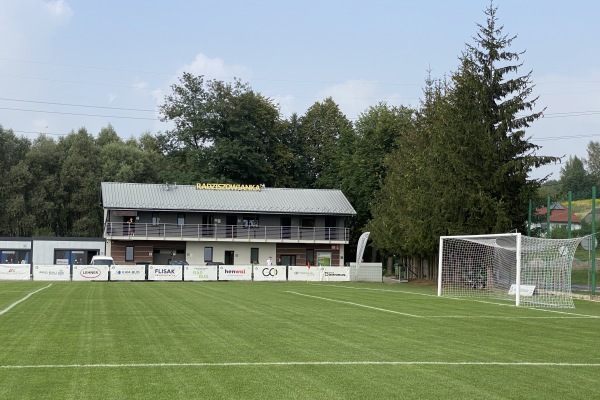 Boisko w Radziszówa - Radziszów