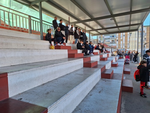 Campo de Fútbol Jose Gamez Villalba - Málaga, AN