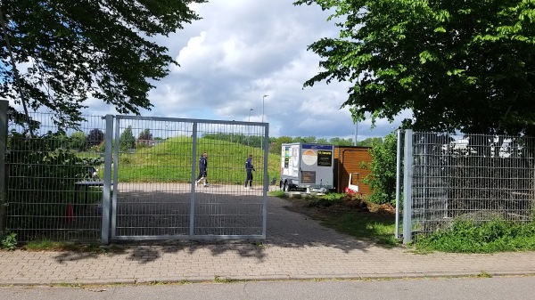 Stadion am Flugplatz B-Platz - Lübeck-Karlshof
