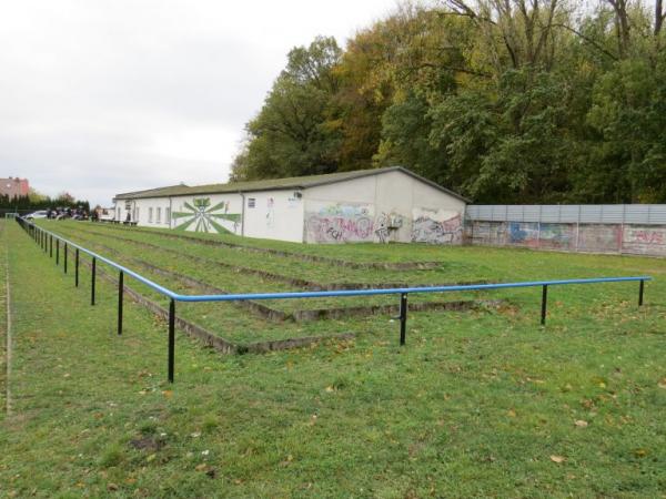 Waldstadion - Bad Kleinen