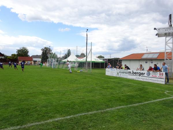 Sportplatz Schönau - Schönau