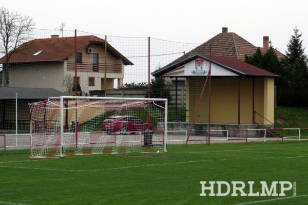 Futbalový štadión Eliášovce - Nový Život-Eliášovce