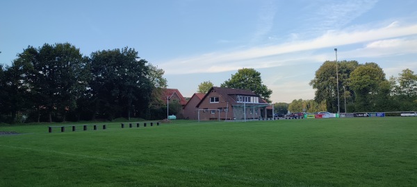 Sportplatz Am Walde - Hespe-Hiddensen