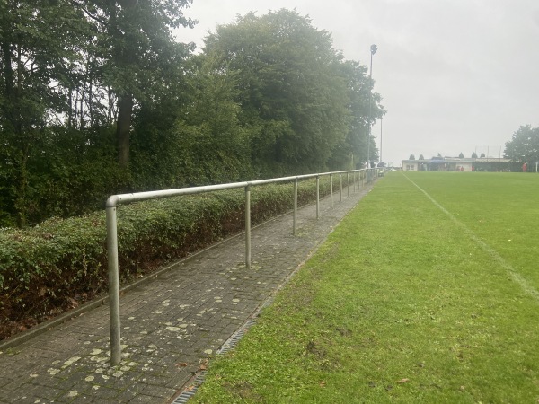 Sportplatz Tivoli - Ense-Waltringen