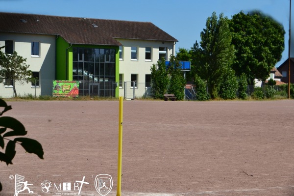 Sportplatz Lerchenweg - Worms-Karl-Marx-Siedlung