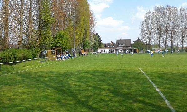 Sportplatz Lindenallee - Harsum-Machtsum