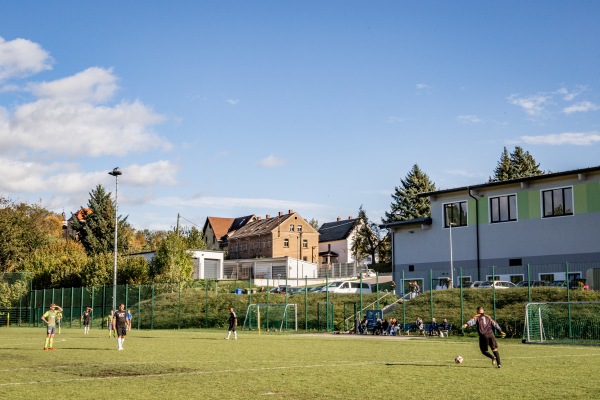 Neuer Sportplatz Wolkenburg - Limbach-Oberfrohna-Wolkenburg