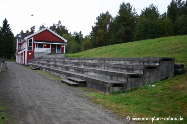 Lunderød stadion - Lunderød, Asdal