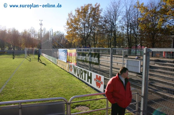 Robert-Schlienz-Stadion - Stuttgart-Bad Cannstatt