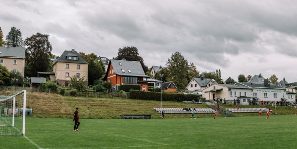 Ernst-Schneller-Stadion - Lauter-Bernsbach