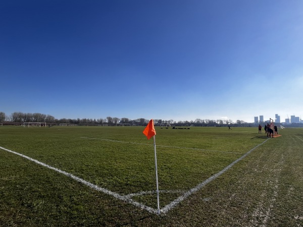 Hackney Marshes pitch N7 - Hackney Wick, Greater London