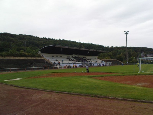 Stade Municipal - Déifferdeng-Uewerkuer (Differdange-Obercorn)