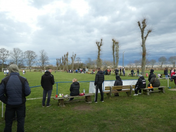 Sportplatz Groß Behnitz - Nauen-Groß Behnitz