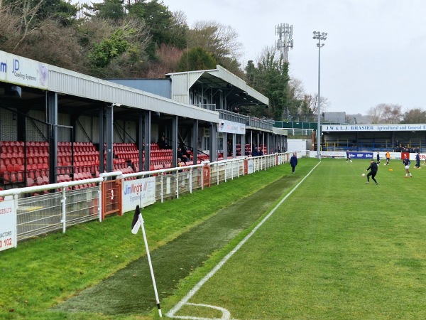 Crabble Athletic Ground - Dover-River, Kent