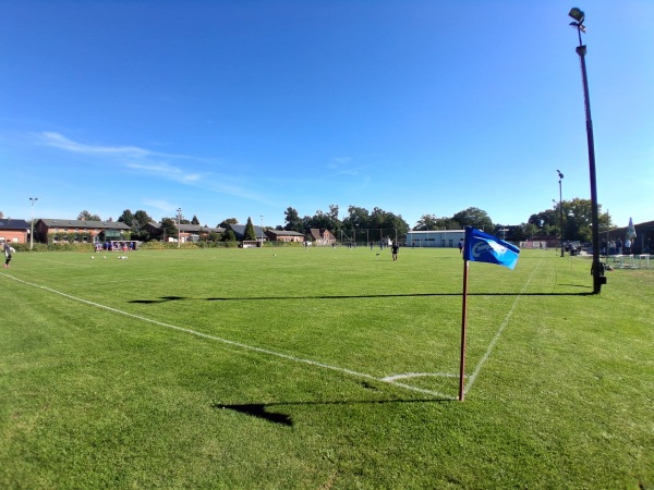Sportplatz Fliederstraße - Kremmin