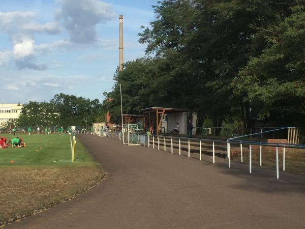 Städtischer Sportplatz Genthin - Genthin
