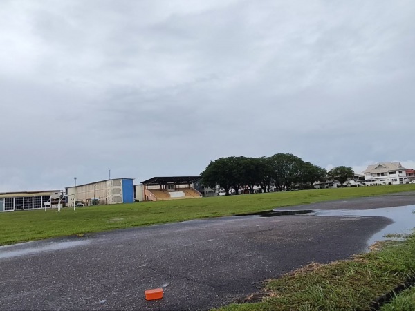 Anthony Abell College Sports Complex field B - Seria