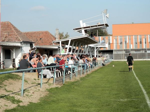 Štadión FK Slovan Ivanka pri Dunaji - Ivanka pri Dunaji