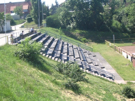 Hänigser-Stadion - Uetze-Hänigsen