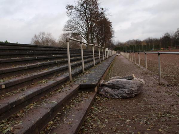 Sportanlage Iltisstraße Nordplatz - Duisburg-Neumühl