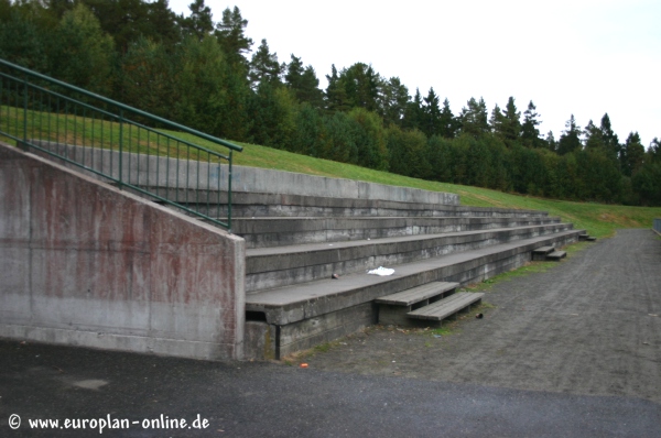 Lunderød stadion - Lunderød, Asdal
