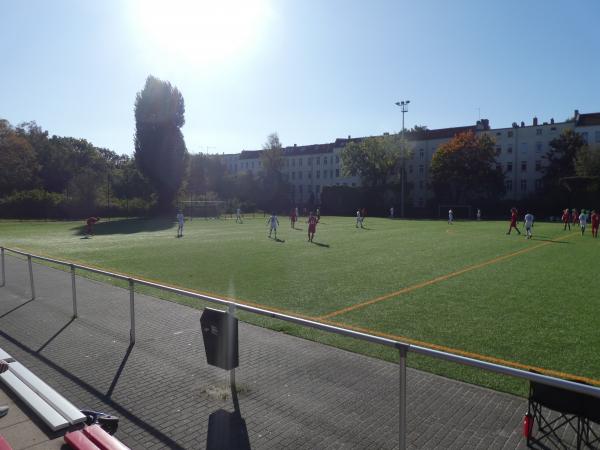 Sportplatz Hauffstraße - Berlin-Lichtenberg