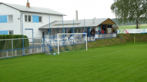 Fotbalové hřiště FK Jehnědí - Jehnědí