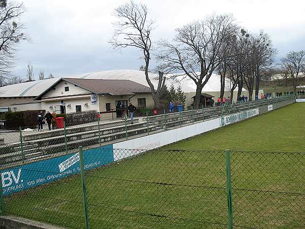 Post-Sportanlage Platz 1 - Wien