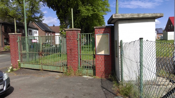 Sportplatz Burgackerstraße - Kerpen-Brüggen