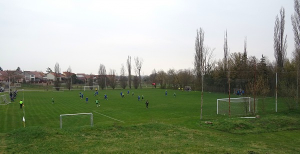 Fotbalové hřiště Žatčany - Žatčany