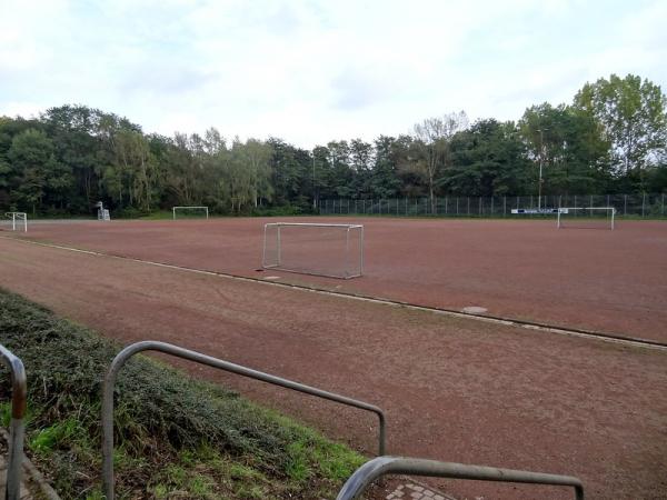 Sportplatz Oberer Lyngsberg - Bonn-Heiderhof