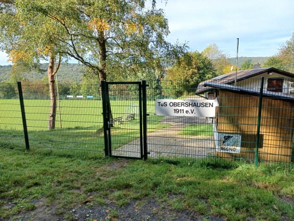 Sportplatz am Waldrand - Löhnberg-Obershausen