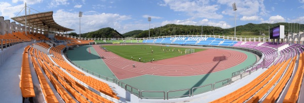 Chuncheon Songam Sports Town Main Stadium - Chuncheon