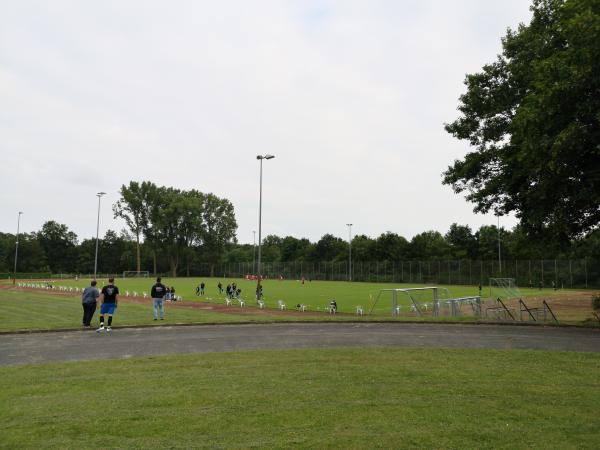Sportplatz Caspari-Kaserne - Delmenhorst-Deichhorst