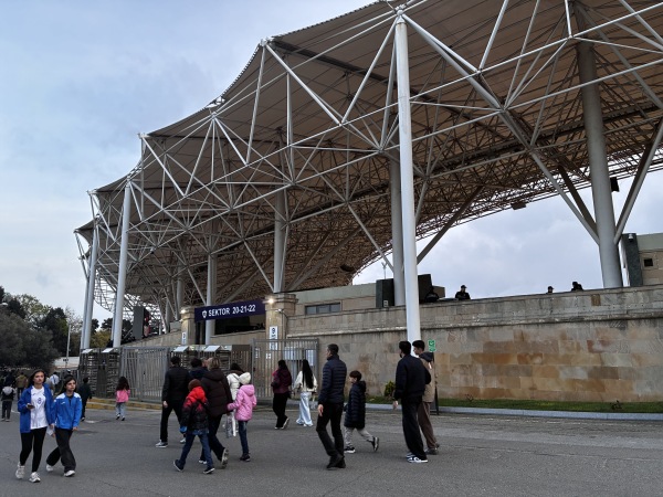 Tofiq Bәhramov adına Respublika Stadionu - Bakı (Baku)