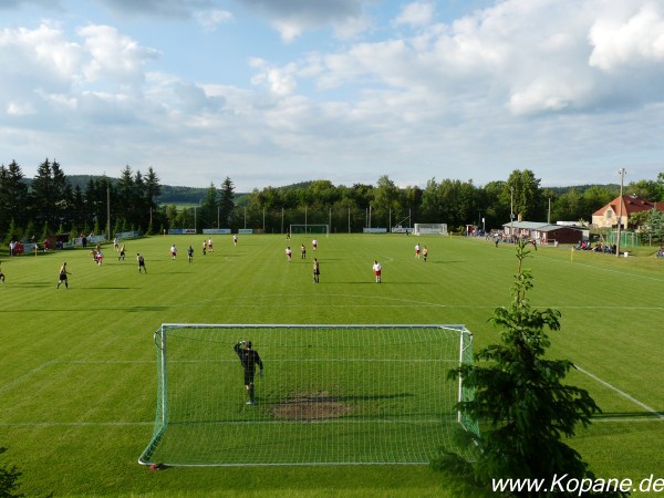 Sportplatz am Hänscheberg - Neusalza-Spremberg