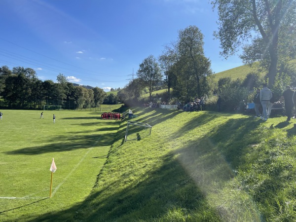 Sportplatz Niederhenneborn - Schmallenberg-Niederhenneborn