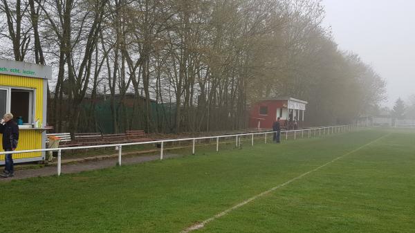 Karl-Henze-Sportplatz - Nordhausen-Salza