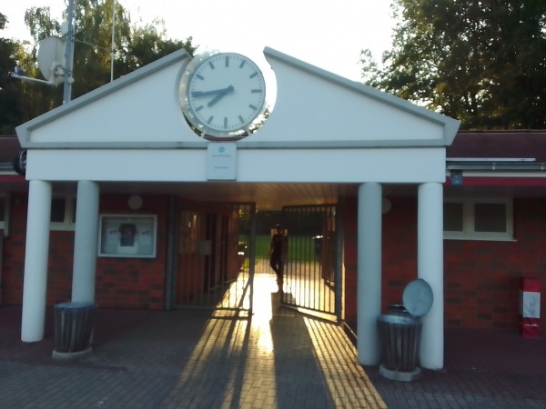 Sportparkstadion Neu-Isenburg - Neu-Isenburg