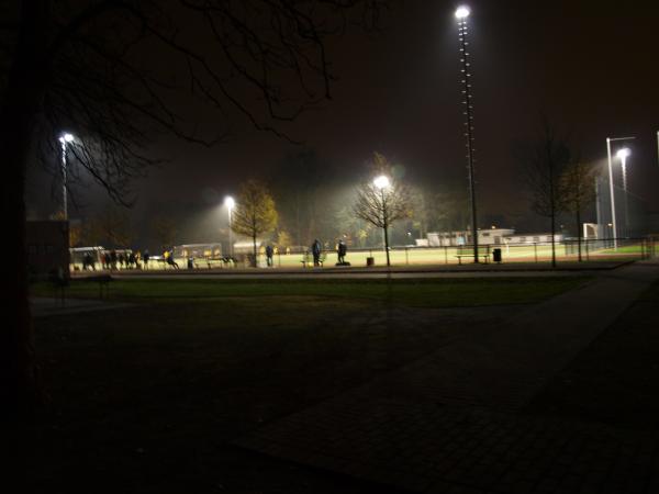 Sportplatz Sulzbachstraße - Ostpark-Arena - Düsseldorf-Grafenberg