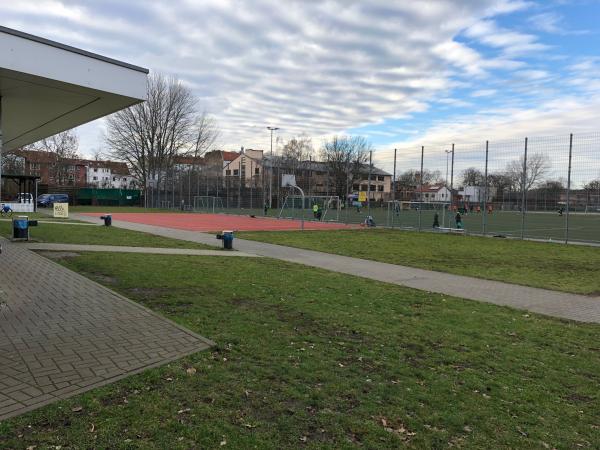 Sportplatz Pichelswerder Straße - Berlin-Pankow