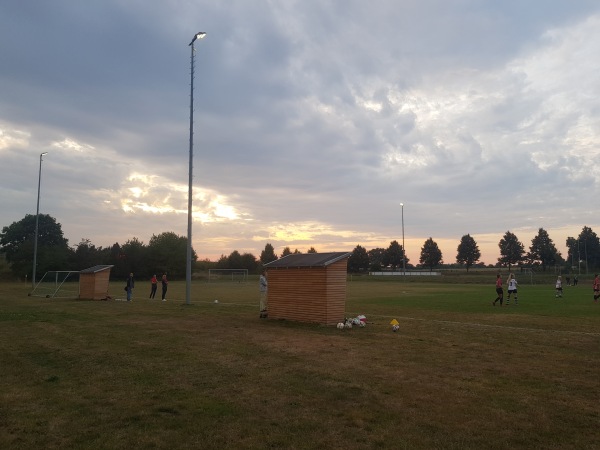 Sportanlage Mielsdorfer Straße - Weede
